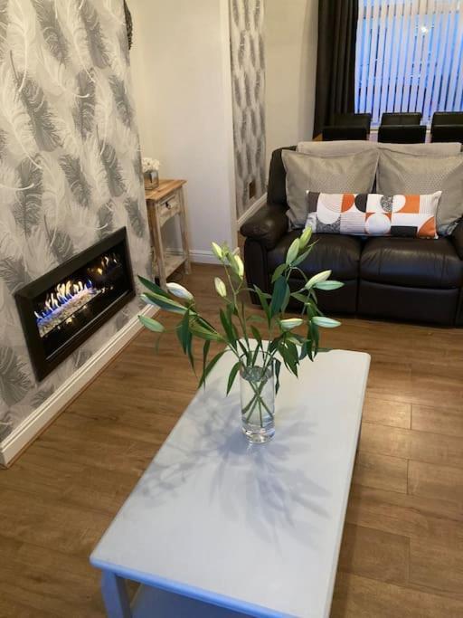 Coniston House Lancaster 3 Bedrooms Parking And Garden Экстерьер фото
